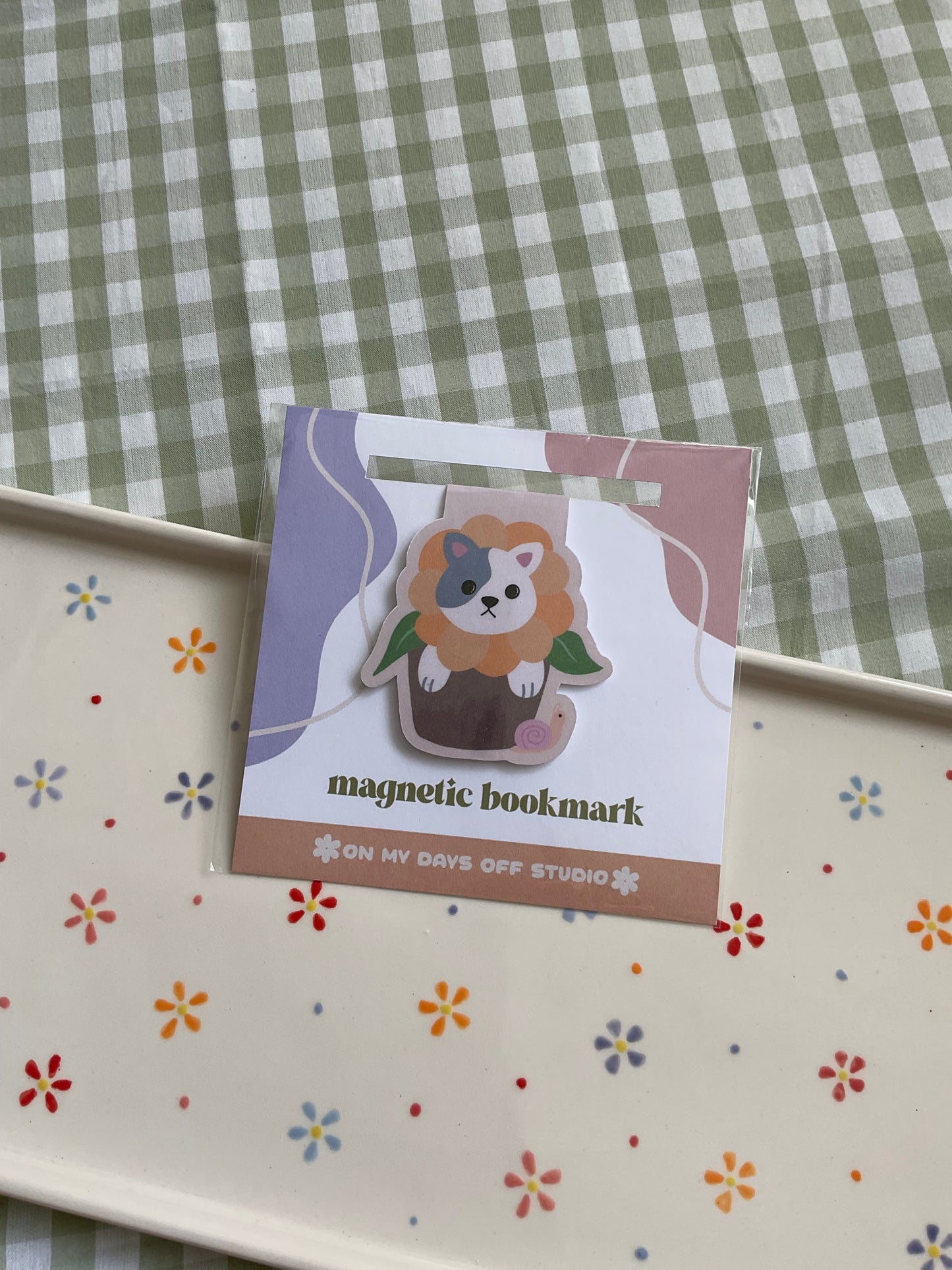 Sunflower Cat Magnetic Bookmark