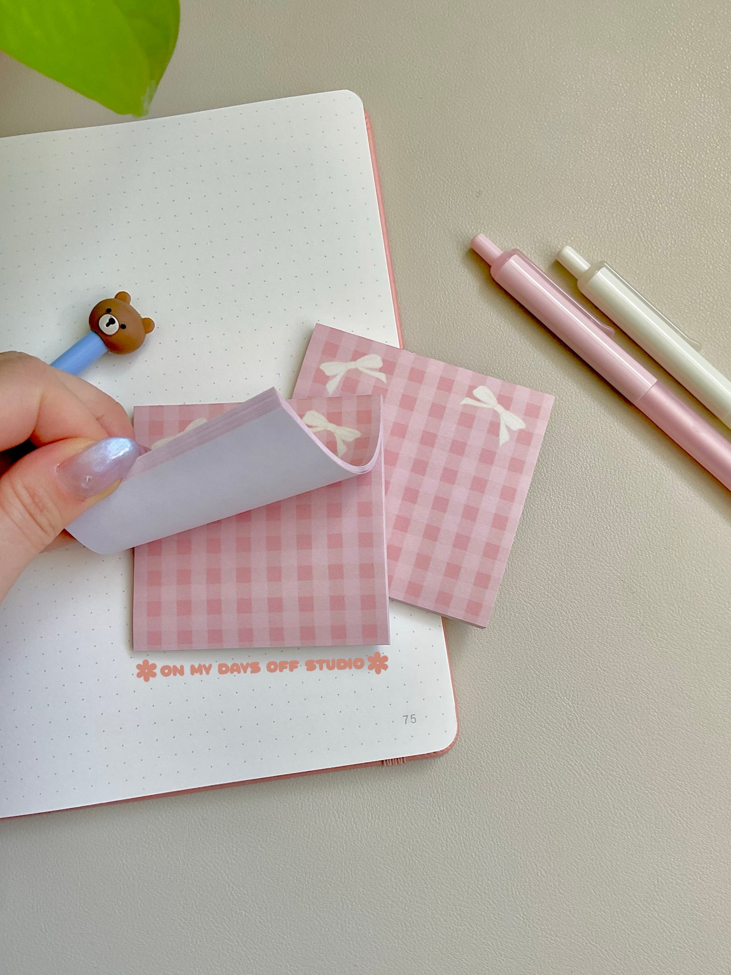 Coquette Bows Post It Notes