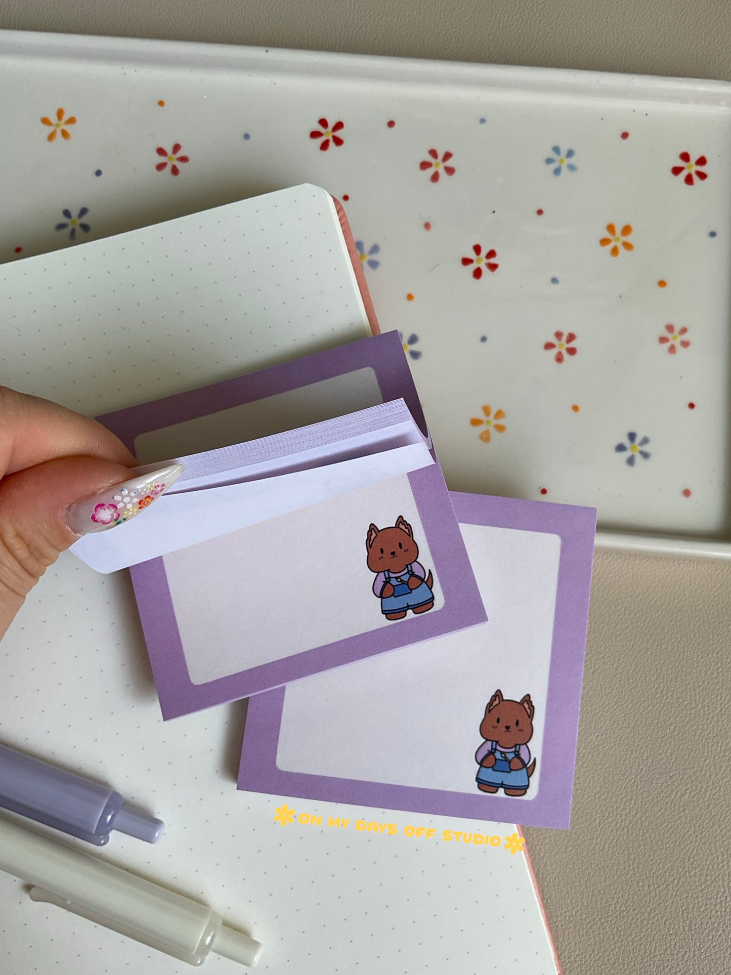 Juni The Artist Sticky Notes