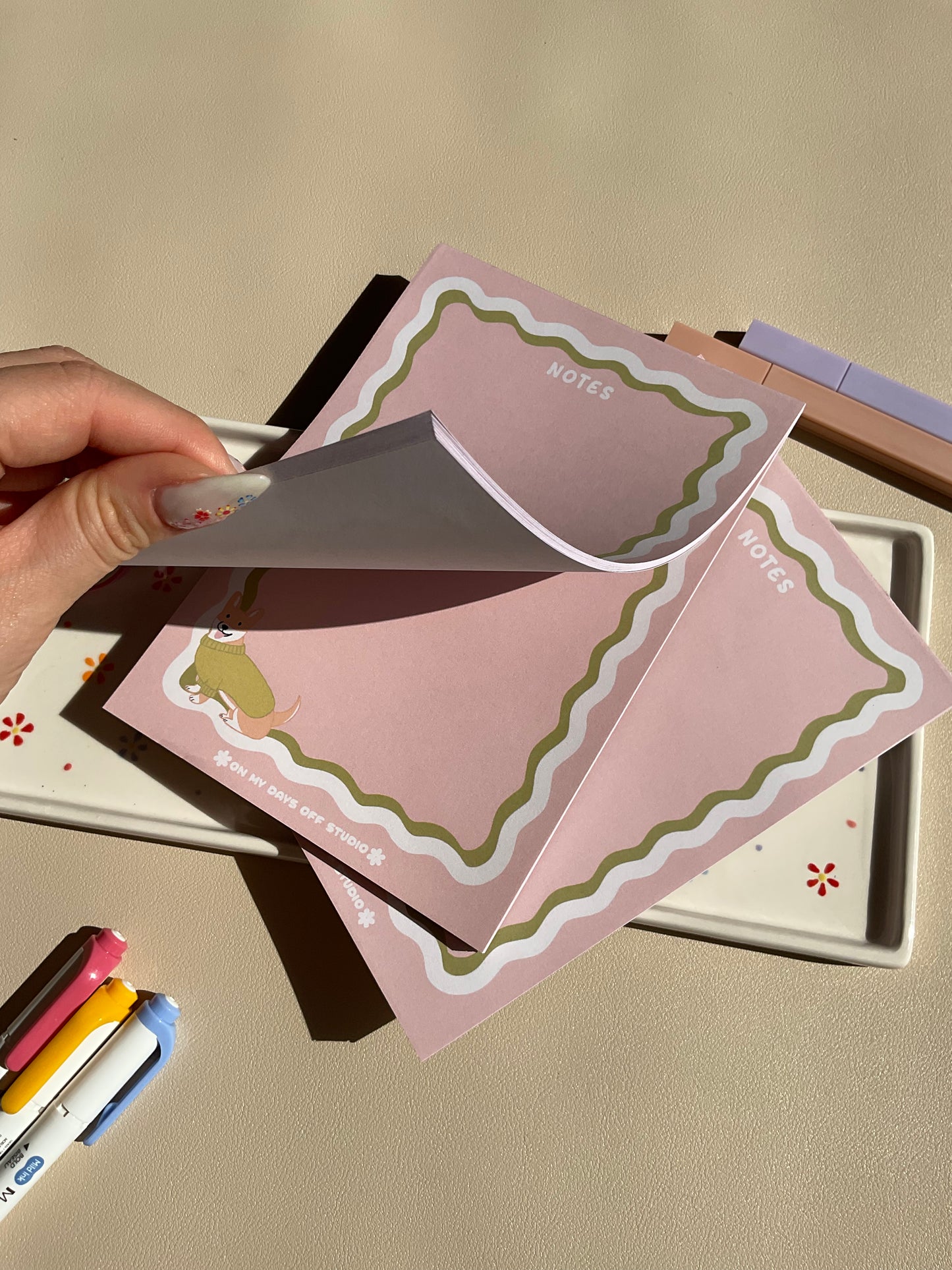 Corgi Wavy Notepad
