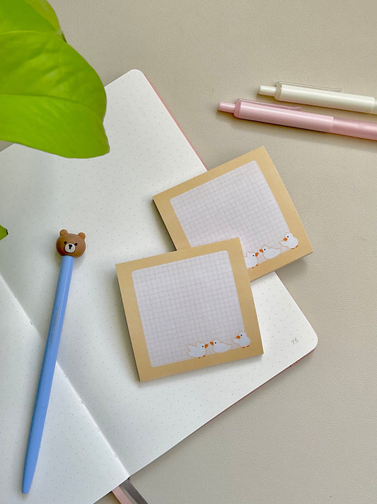 This adorable yellow sticky note pad features 3 little ducks in a row. Perfect for cute reminders, playful notes and daily to dos.