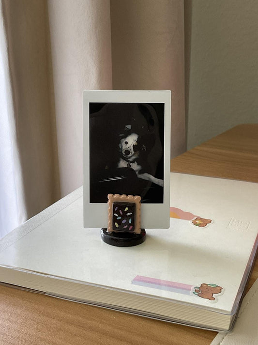These mini pastry clay polaroid holders are handmade, painted with acrylic paint &amp; sealed with high quality resin. Perfect to holder your favorite memories in picture form on your desk &amp; doubles as decor.&nbsp;