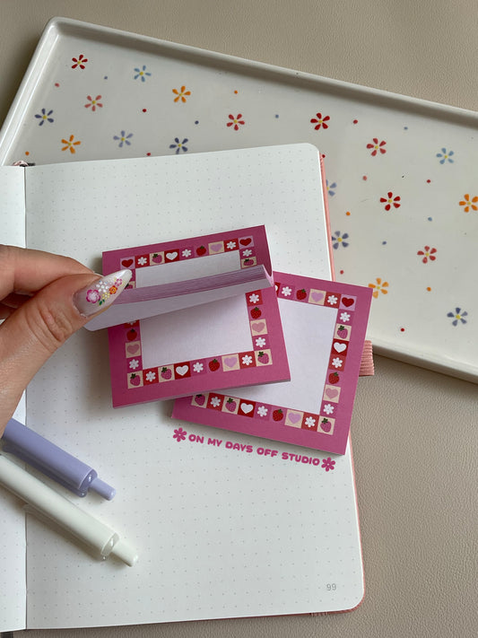Strawberry Border Sticky Notes